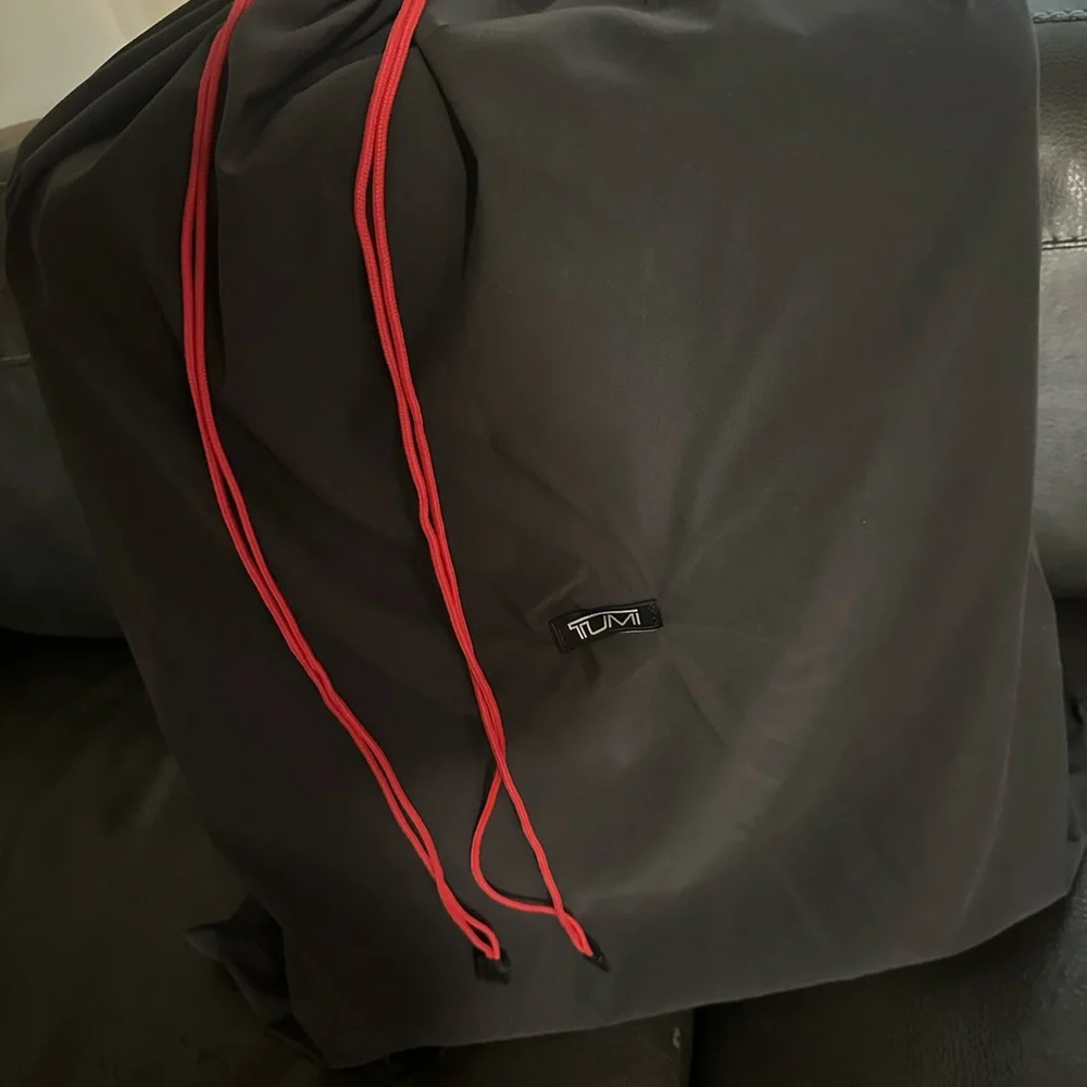 Tumi Lavender Hard Shell Luggage - Picture 2 of 4